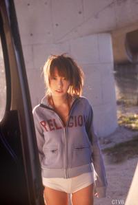 高清无水印美女壁纸上千套9000张 - 3.jpg