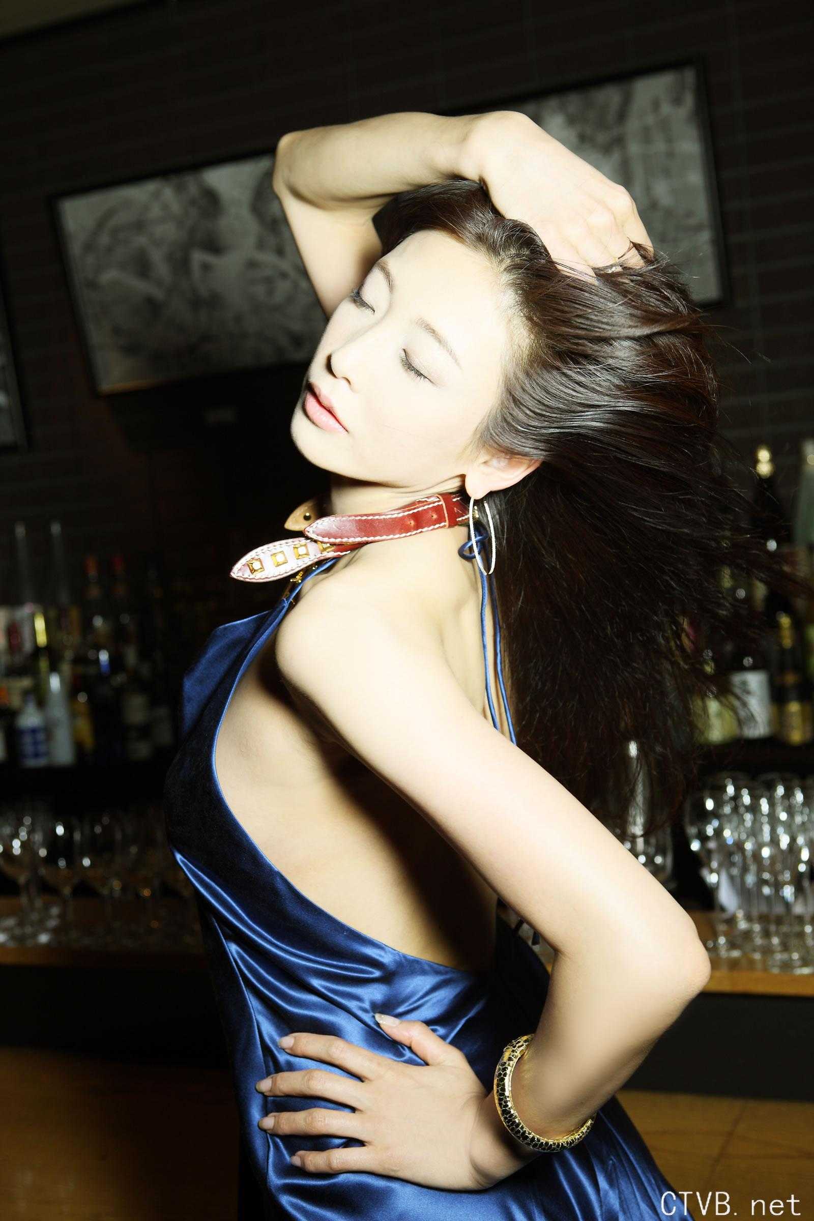 高清无水印美女壁纸上千套9000张 - 4.jpg