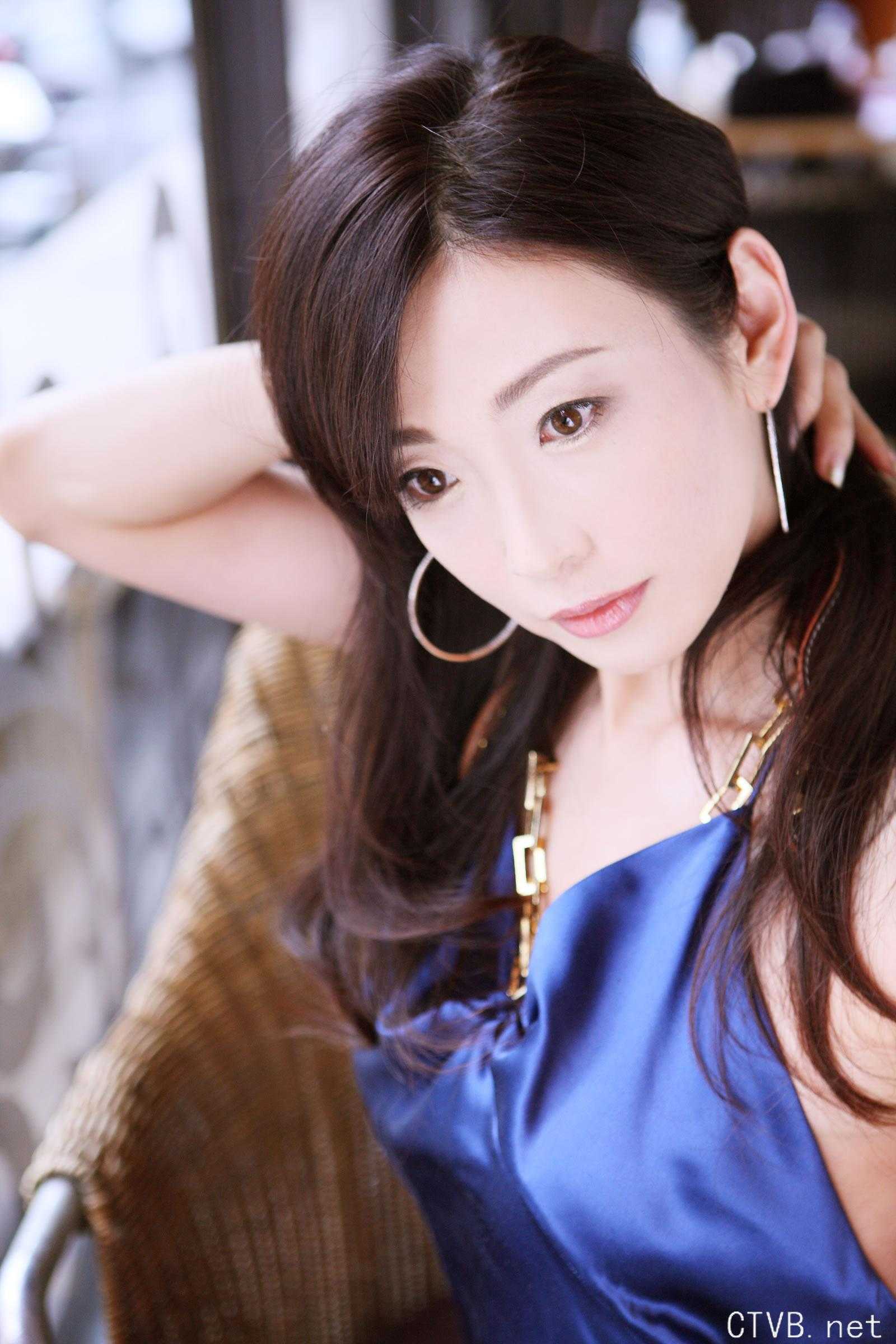 高清无水印美女壁纸上千套9000张 - 5.jpg