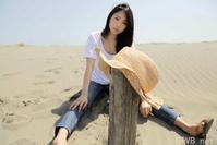 高清无水印美女壁纸上千套9000张 - 2.jpg