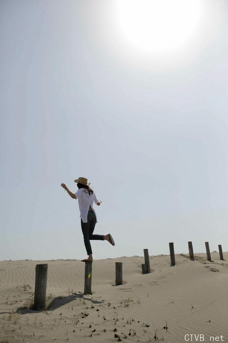 高清无水印美女壁纸上千套9000张 - 3.jpg