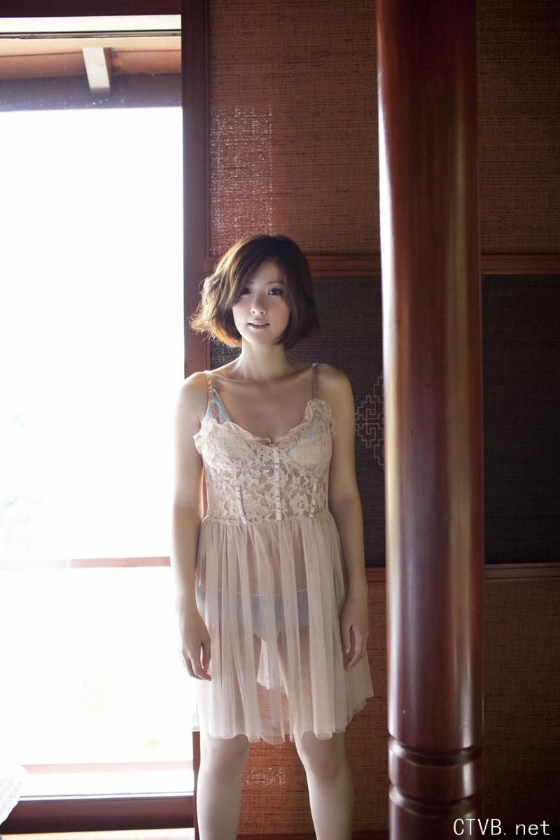 高清无水印美女壁纸上千套9000张 - 3.jpg