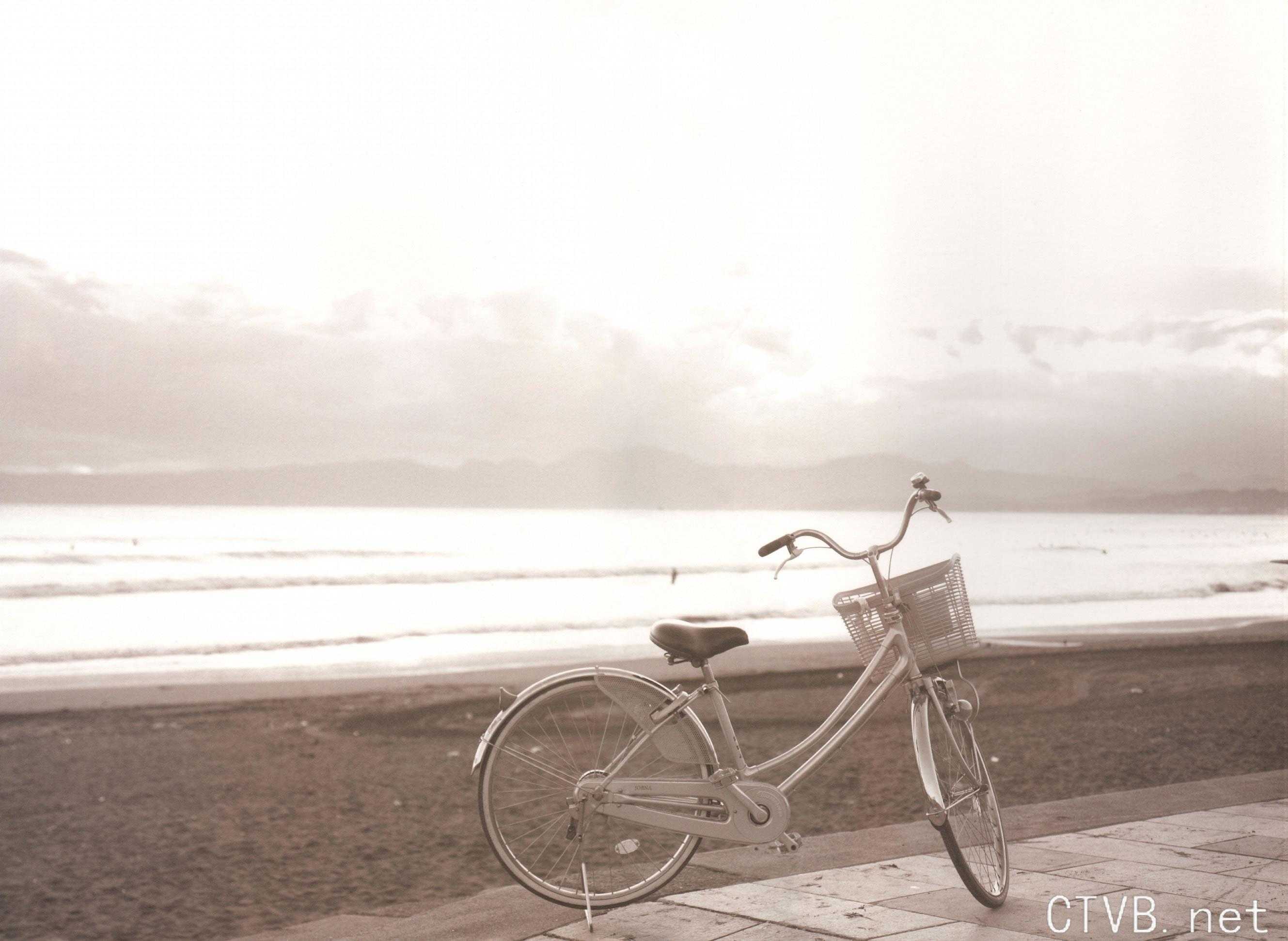 高清无水印美女壁纸上千套9000张 - 2.jpg