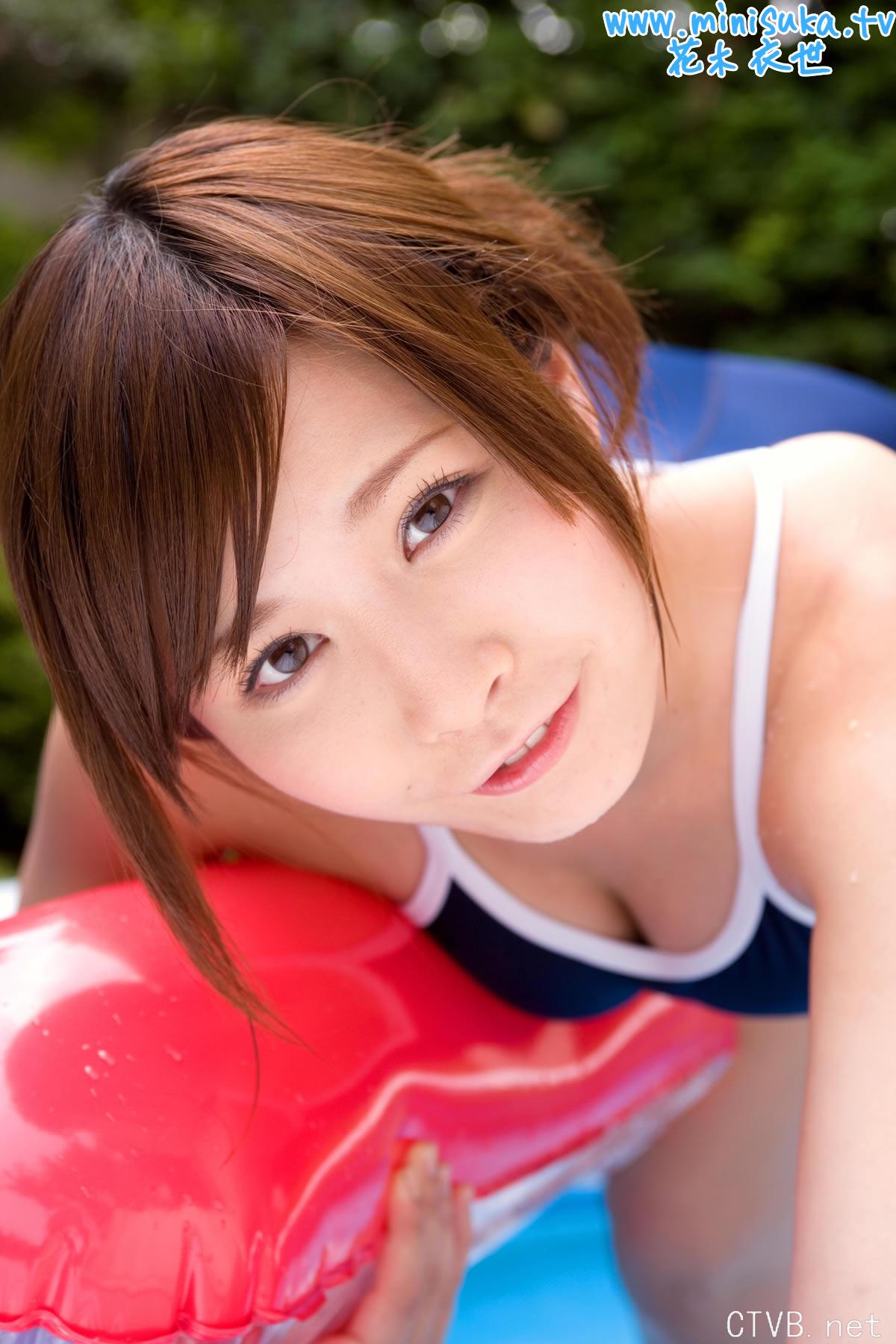 高清无水印美女壁纸上千套9000张 - 2.jpg