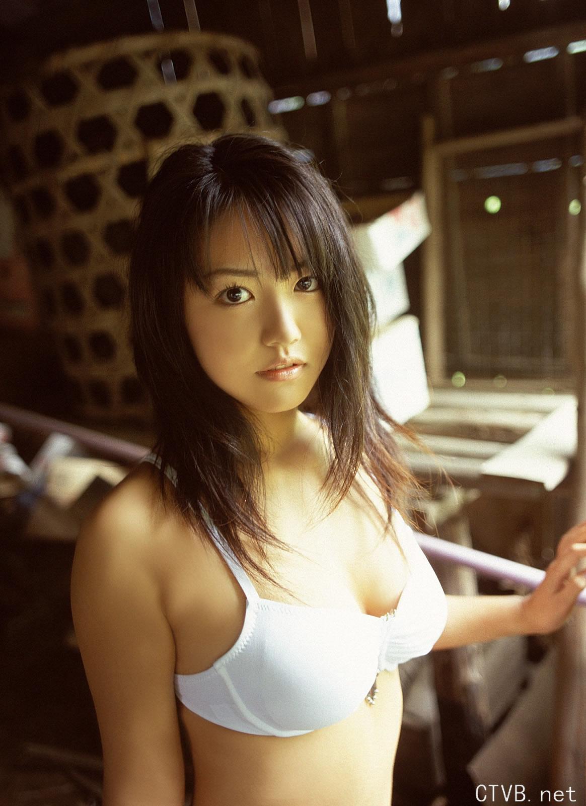 高清无水印美女壁纸上千套9000张 - 1.jpg