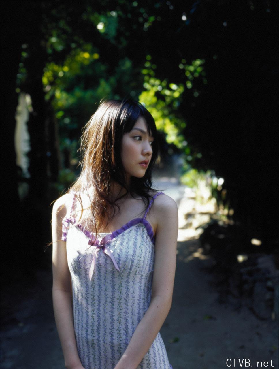 高清无水印美女壁纸上千套9000张 - 26.jpg