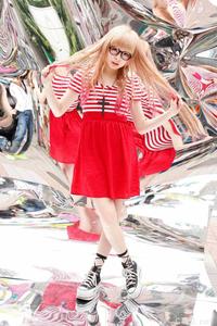 高清无水印美女壁纸上千套9000张 - 2.jpg