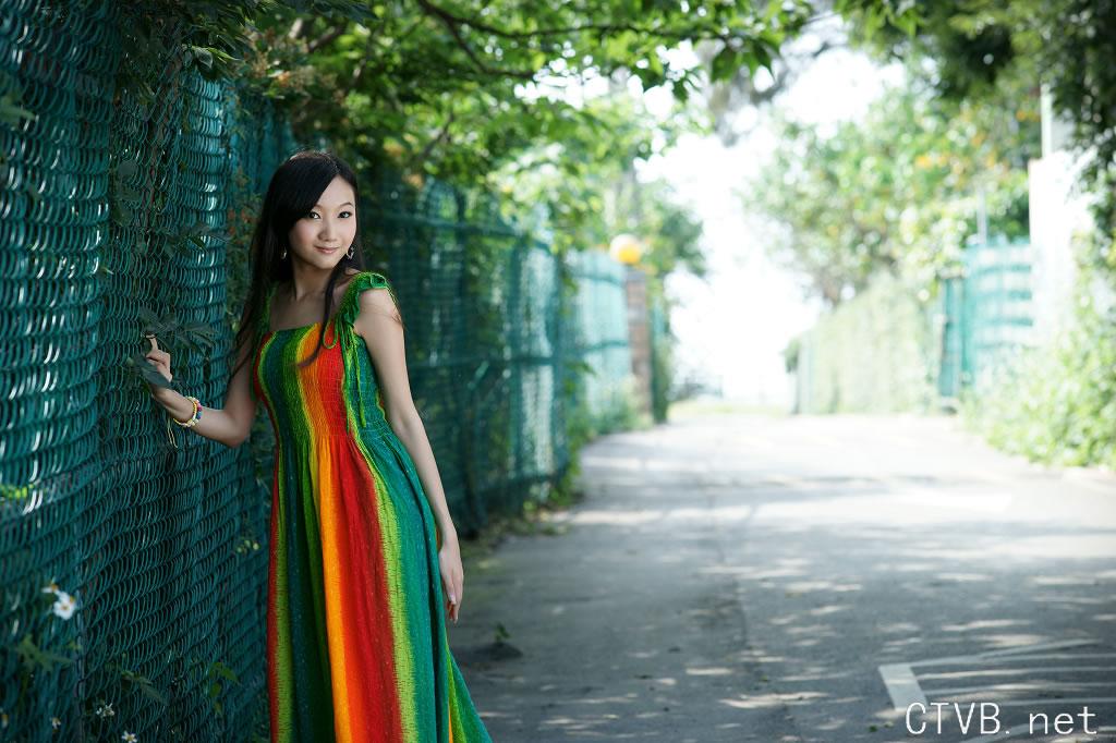 高清无水印美女壁纸上千套9000张 - 1.jpg